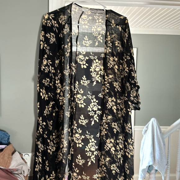 NATURAL LIFE Tops - Women’s kimono. One size